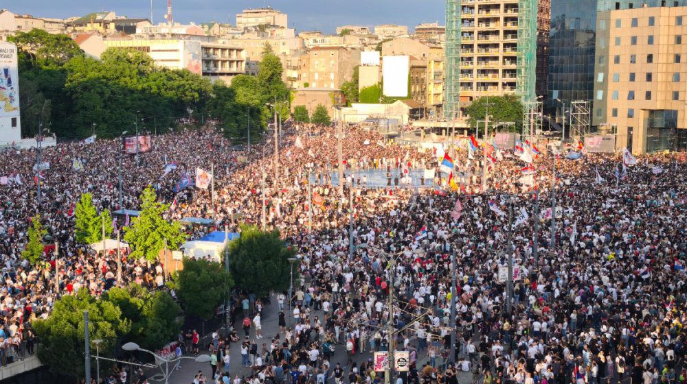 Studenti optužili kriminalce i režimske pristalice za sukobe kod Pionirskog parka: Srbija ili mafija 1