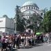 Patrijarh Porfirije obišao vernike koji čekaju u redu ispred Hrama Svetog Save 2