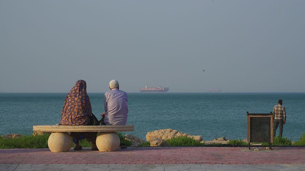 Američko-izraelski sukob sa Iranom: Jedan rat, dve tvrdnje o pobedi 4 Iran sada otvaranje Ormuskog moreuza ne vidi kao ustupak, već kao adut u pregovorima