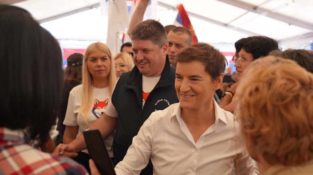 Vikend skupovima trasiran put budućih izbornih kampanja: Vlast neće poštovati ni zemaljske, ni božije zakone 1