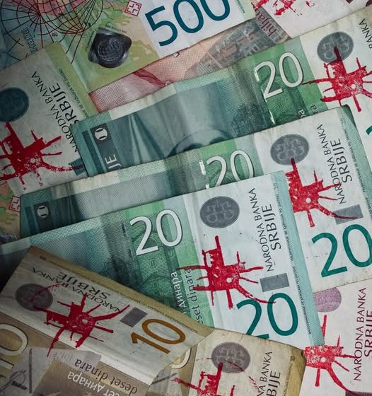 „Širi(mo) dalje“: Pijanista podržao skup studenata na Slaviji originalnom akcijom 1 „Širi(mo) dalje“: Pijanista podržao skup studenata na Slaviji originalnom akcijom 1