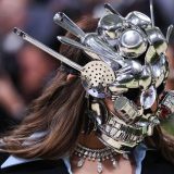 Met Gala 2026: Perje, jedrenjak na Madoninoj glavi, Bed Bani kao starac 5