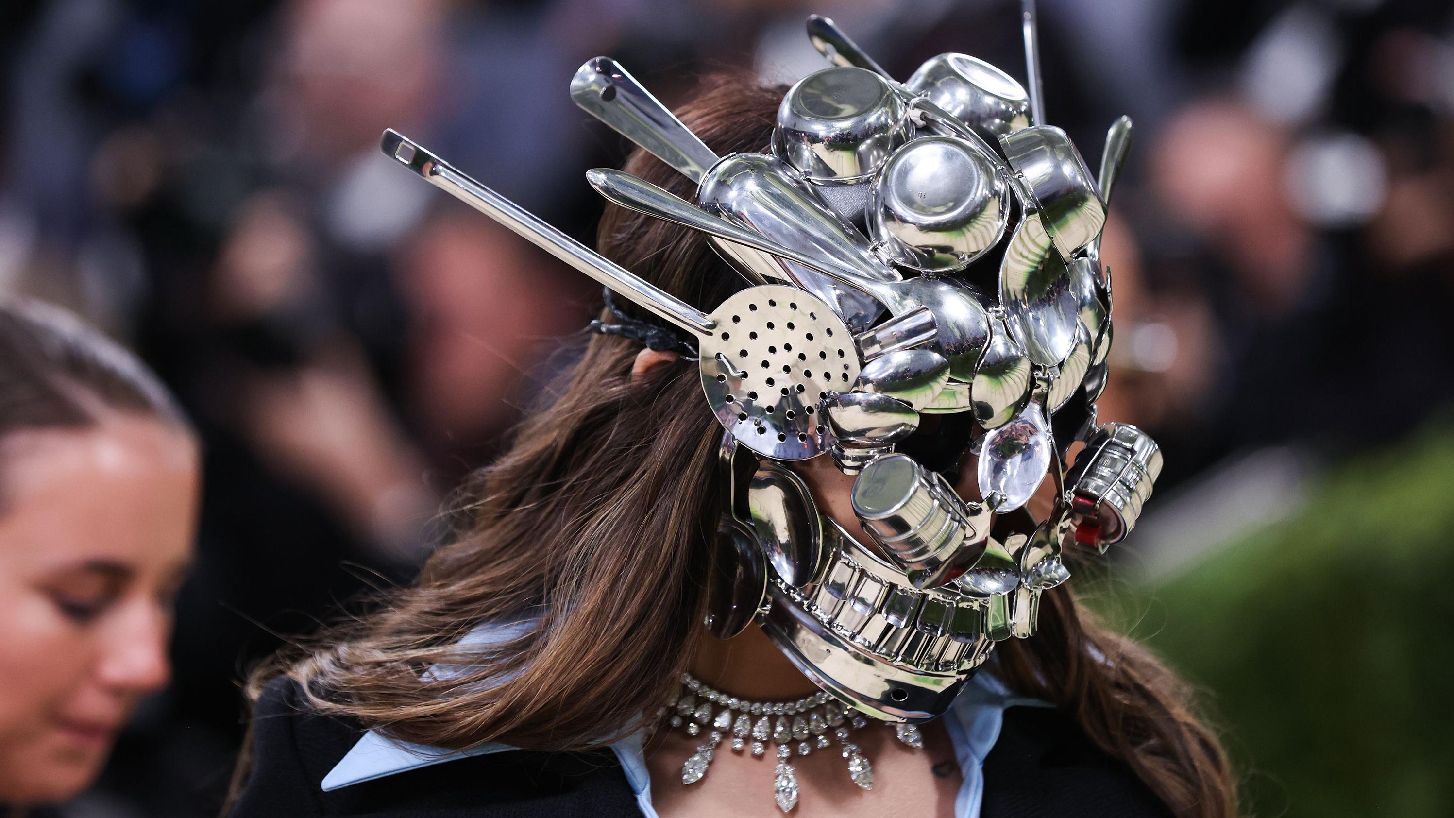 Met Gala 2026: Perje, jedrenjak na Madoninoj glavi, Bed Bani kao starac 1 met gala