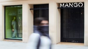 Osumnjičen za umešanosti u očevu smrt: Uhapšen sin preminulog osnivača modne kuće "Mango" 2