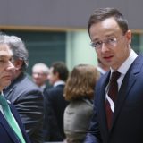 Mađarski portal otkriva: Dok je Peter Sijarto bio ministar, stotine miliona državnih forinti završile u firmi njegove sestre 2