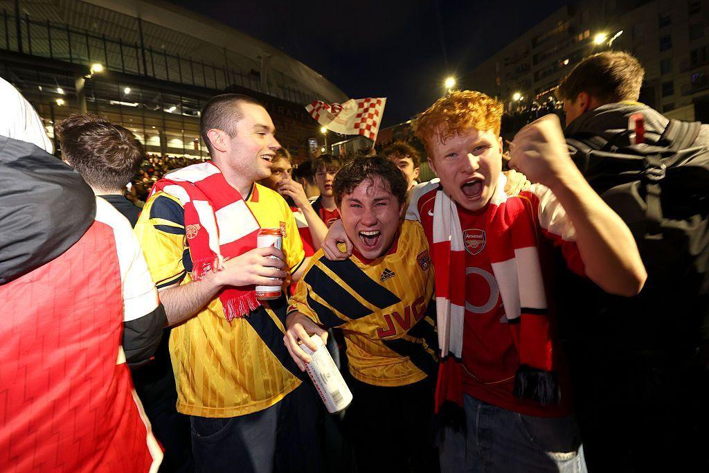 Vatromet i TikTok pesma: Arsenal šampion Premijer lige posle 22 godine 6 arsenal, navijači arsenala