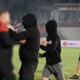 Vrag odneo šalu sa „Đavolima”: Zbog čega su navijači Radničkog 1923 tukli sopstvene igrače iako su izborili opstanak u Super ligi? 4