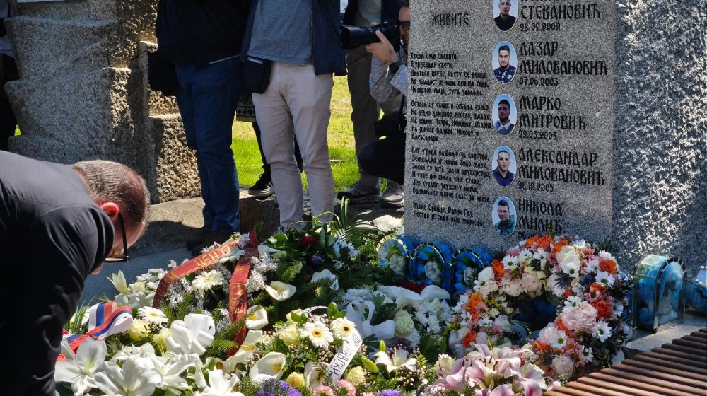 Komemorativni skupovi u Duboni i Malom Orašju - tri godine od masovnog ubistva (FOTO) 1