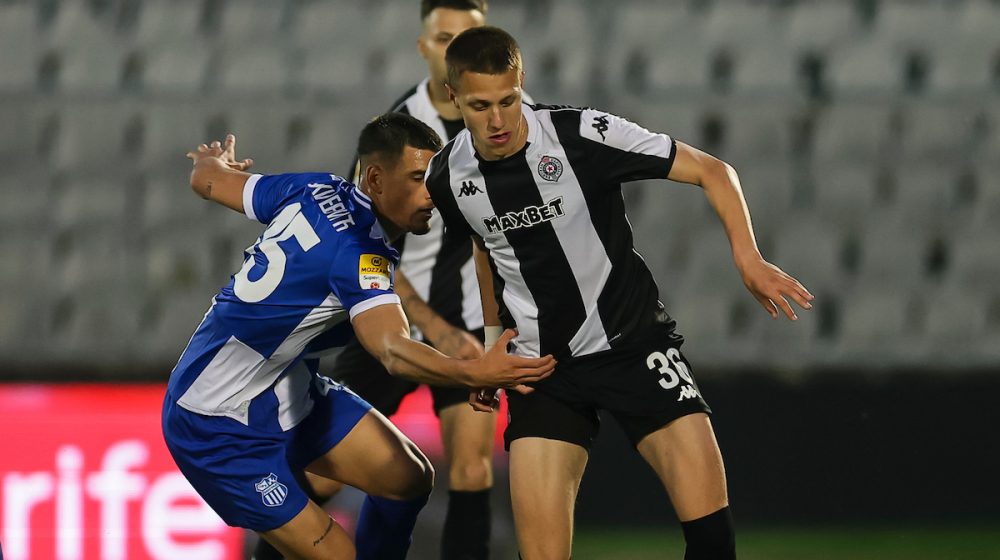 Partizan uzeo samo bod u malom gradskom derbiju i prepustio Vojvodini drugo mesto 1