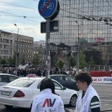 (VIDEO) Naprednjaci se povlače sa Trga Slavija: Vučić ih navodno pozvao da to učine 2