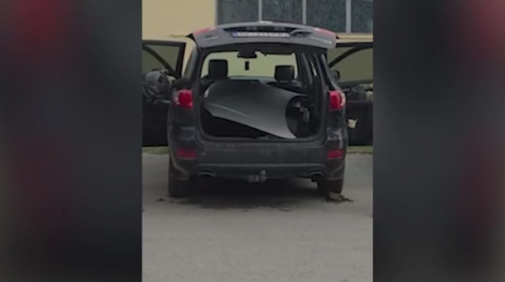 Pronađen automobil za koji se sumnja da je korišćen za transport ubijenog na Senjaku 1