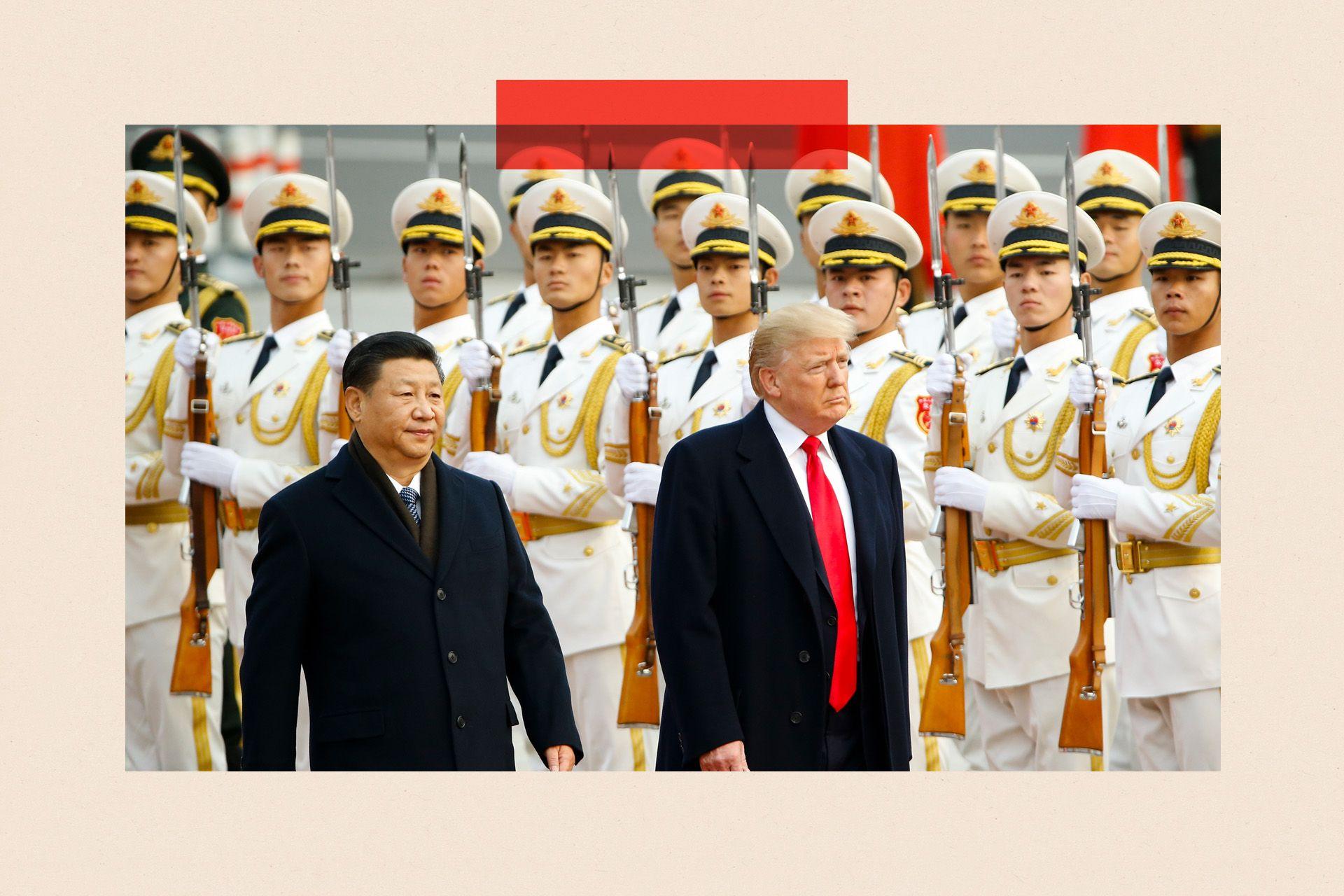 si đinping i donald tramp vrše počasnu smotru ispred postrojenih kineskih vojnika
