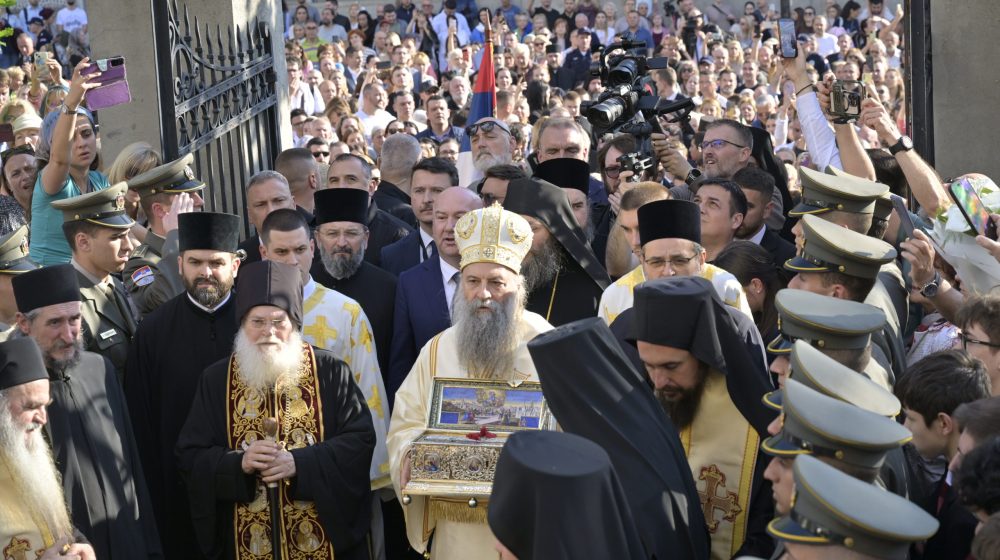 Časni pojas Presvete Bogorodice stigao u Beograd, na dočeku Porfirije i Vučić 1