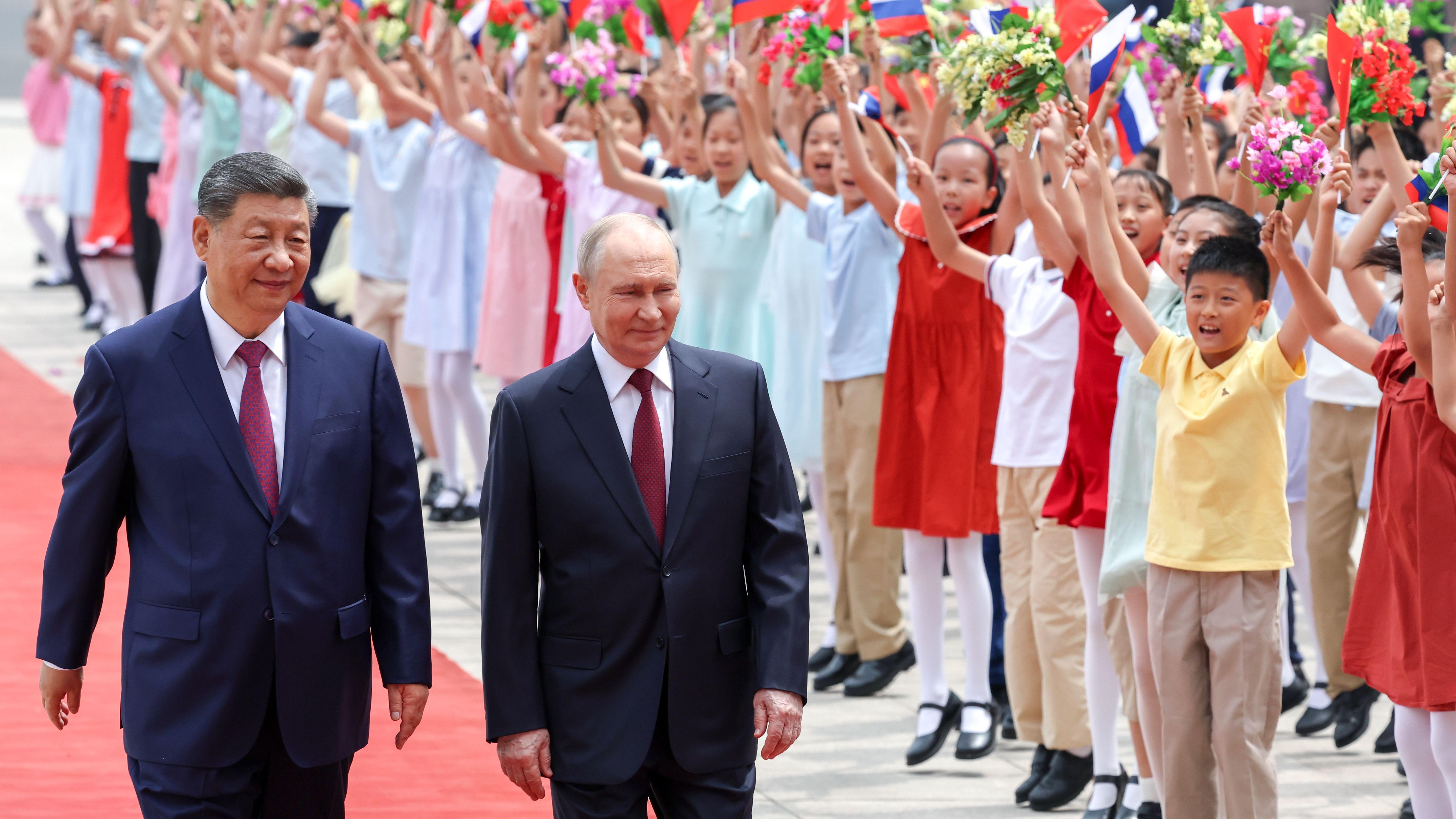 Putin u Kini: Dogovor o izgradnji velikog gasovoda, injekcija ruskoj privredi 1 si đinping i putin