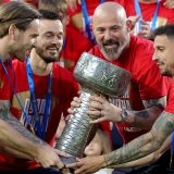 Od trofeja se ne živi 1