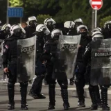 MUP: Uhapšene dve osobe zbog bacanja kamenica i pirotehnike na policajce nakon protesta na Slaviji 2