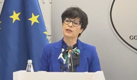 Šta je Marta Kos odgovorila na pitanje da li je i dalje moguće postići konsenzus o otvaranju Klastera 3 tokom jula? 6