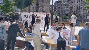Napeta atmosfera između studenata i naprednjaka na Slaviji 2