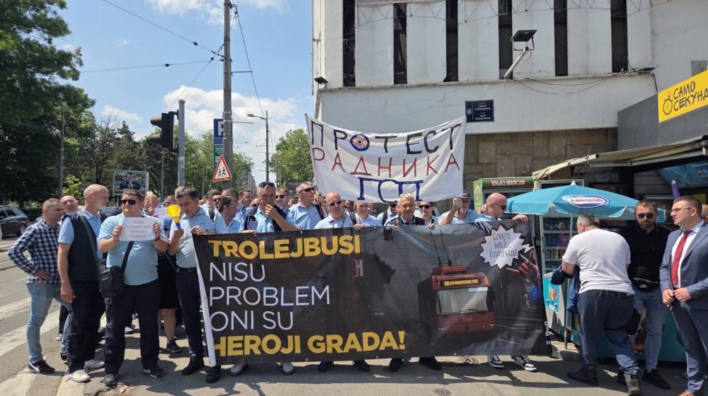 Sutra protest radnika GSP: Okupljanje u podne na Trgu republike, šetnja do Starog dvora 1