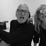 Srđan Gojković Gile za Danas o novom albumu, duetima sa Anicom Dobrom, Canetom i nadi u mlade: „U magli mora da postoji sjaj“(VIDEO, FOTO) 4
