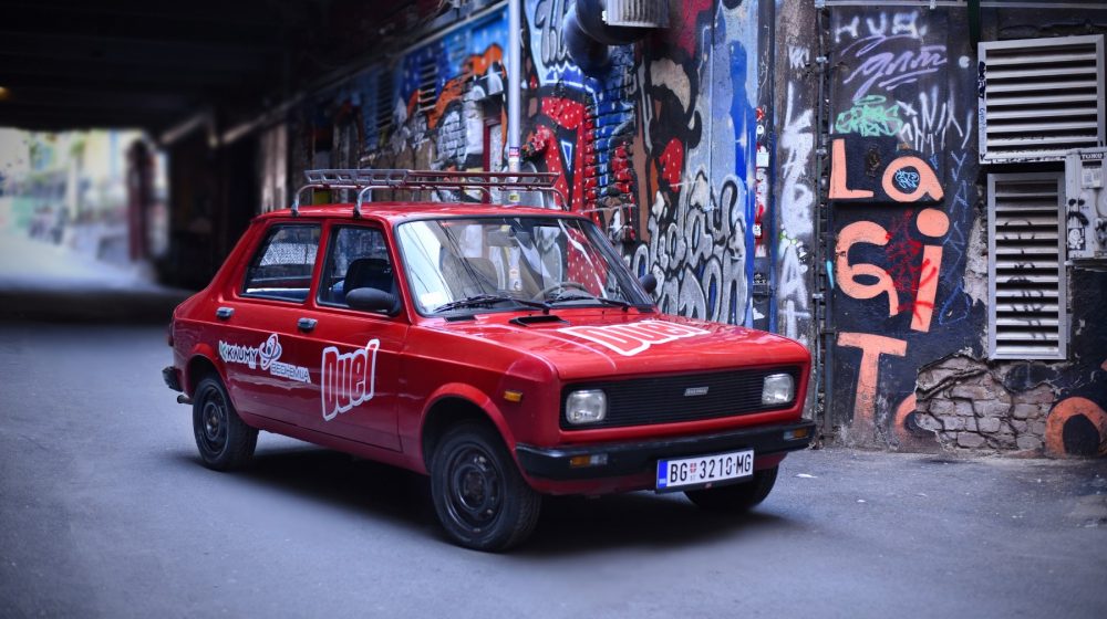 Beograđanin prešao 11.000 kilometara u „Kecu“, sada ga stavlja na humanitarnu licitaciju da pomogne Viktoru 11