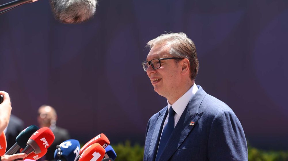 Na šta Vučić misli kada najavljuje svoju političku odgovornost za "slučaj Tivat"? 9