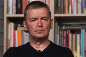 Jovanović Ćuta: Trenutno nas ne zanimaju koalicije, radimo na dokumentu koji će vodu staviti u Ustav 4 Jovanović Ćuta: Trenutno nas ne zanimaju koalicije, radimo na dokumentu koji će vodu staviti u Ustav 3