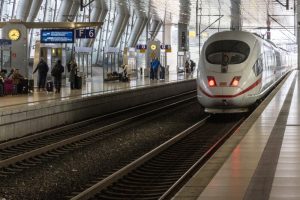 Vozovi zaustavljeni širom Nemačke zbog problema sa komunikacionim sistemom 2 Vozovi zaustavljeni širom Nemačke zbog problema sa komunikacionim sistemom 2