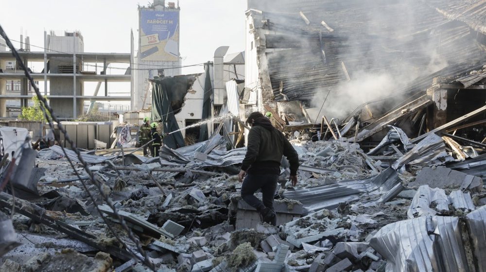 Ukrajinske vlasti: Rusija bombardovala stambenu zgradu u Harkovu, poginula najmanje jedna osoba 11