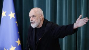 Uprkos masovnim protestima u Albaniji zbog projekta Trampovog zeta: Rama poručio - "Imaćemo prelep rizort" 2