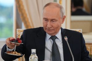"Pre ili kasnije...": Putin prognozira da će Ukrajina izgubiti svoje zapadne teritorije 8 "Pre ili kasnije...": Putin prognozira da će Ukrajina izgubiti svoje zapadne teritorije 3