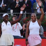 Serena Vilijams "ni kriva ni dužna" završava učešće na turniru u Kvinsu? 8