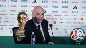 Infantino o najkontroverznijem pravilu na Mundijalu: “FIFA ne zarađuje dodatni novac, a publika se više zabavlja” 19 Đani Infantino, predsednik FIFA