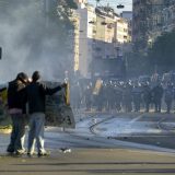 U Ženevi protest i neredi uoči početka samita G7 (FOTO) 7