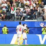 Irancima zabranjeno da prenoće u Americi: Infantino obećao pomoć (VIDEO) 6