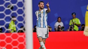 Lionle Mesi, Leo