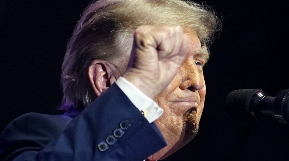 "Doktor Donald Tramp leči kritičare od 'Trampovog sindroma poremećenosti'": Predsednik SAD objavio AI video (VIDEO) 10