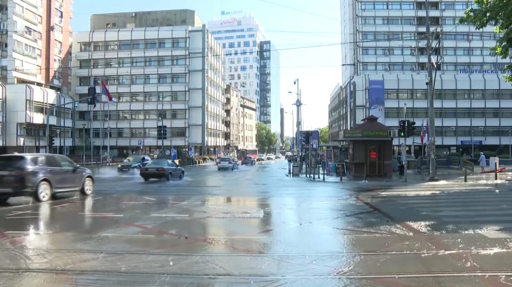 Pukla cev kod Mašinskog fakulteta (VIDEO) 11