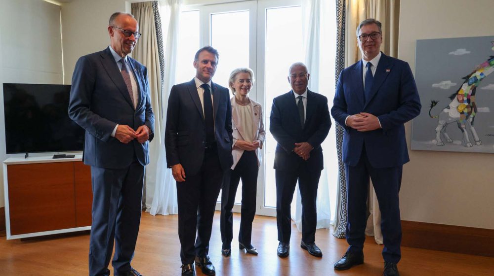 EPP pokušala da zaštiti sestrinsku SNS, tvrde mediji 8