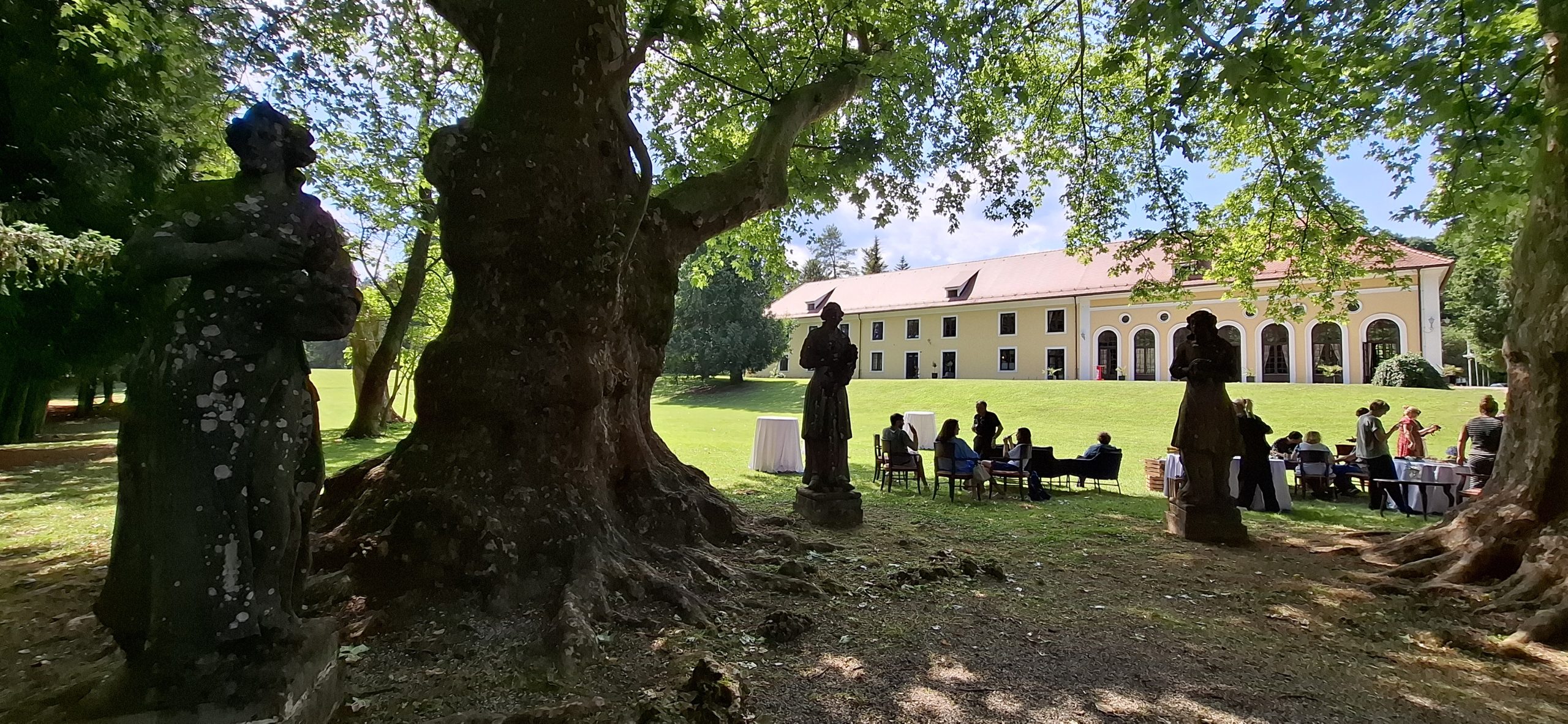 Jedan od najvećih akva, termalnih parkova u Evropi na samo četiri sata od Beograda (FOTO) 4 Jedan od najvećih akva, termalnih parkova u Evropi na samo četiri sata od Beograda (FOTO) 6
