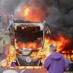 Blokirane ulice, zapaljen autobus...: Nemiri u Belfastu 6