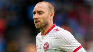 Danski fudbaler Kristijan Eriksen ponovo kolabirao na terenu: 'Dobro je' 2