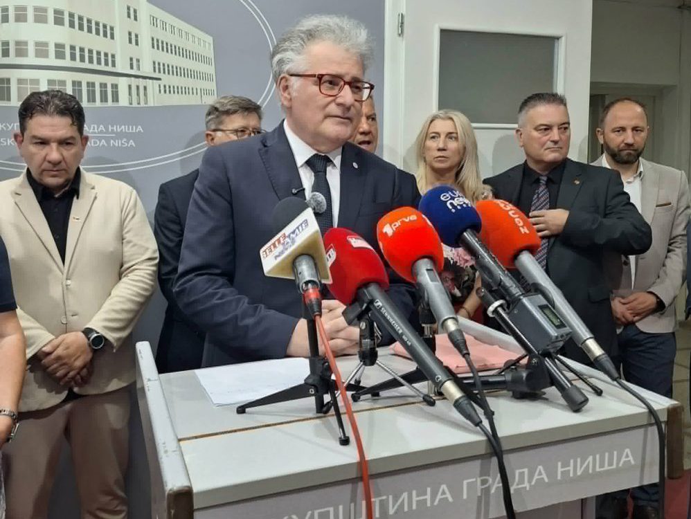 DFragan Milić "Šanse nema da mašine krenu": Blokade saobraćaja zbog plana vlasti da železnička obilaznica oko Niša prolazi kroz grad 4