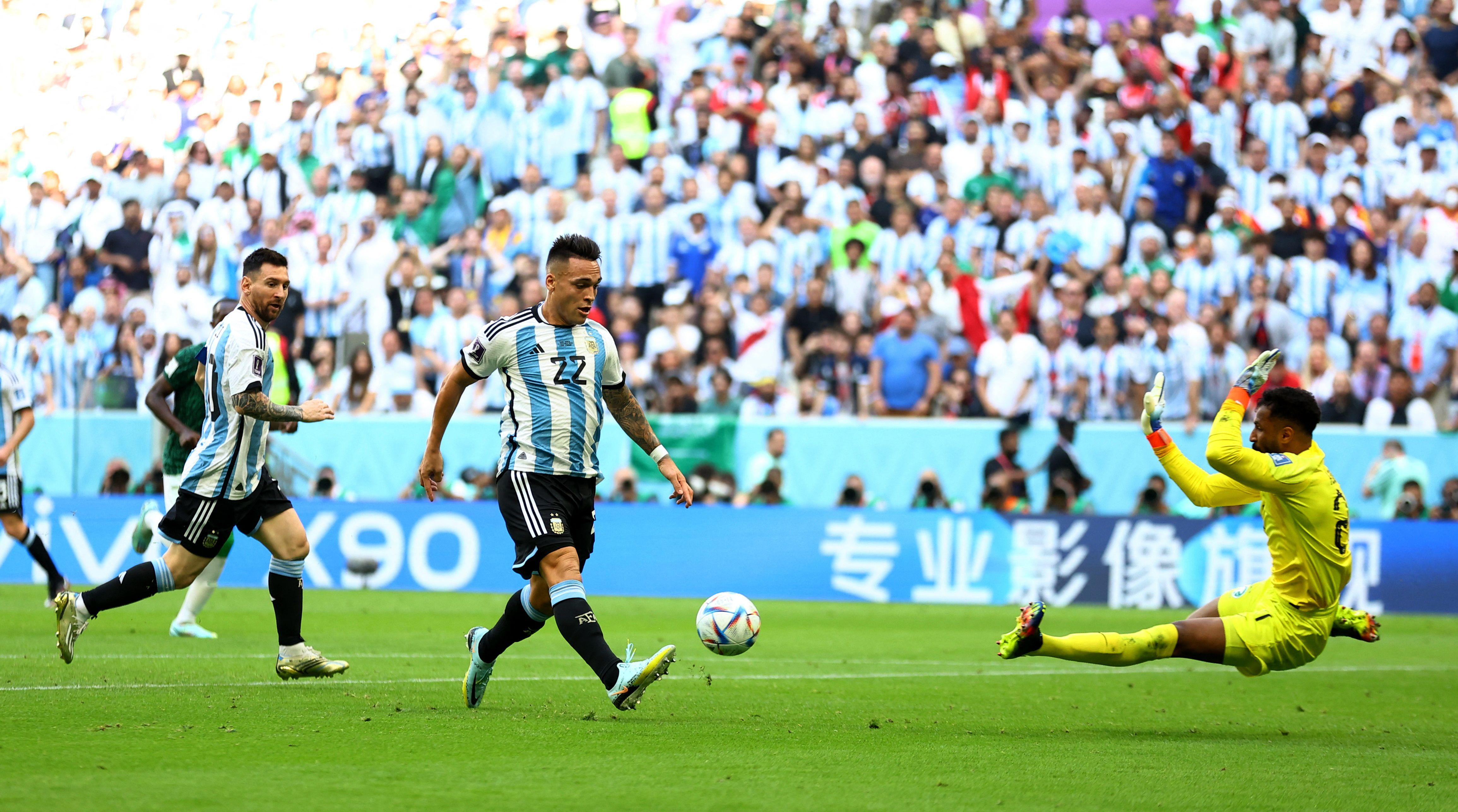 Šta su ofsajd, indirekt i VAR: Sedam fudbalskih pojmova koje treba da znate 1 argentina, leutaro martinez daje gol
