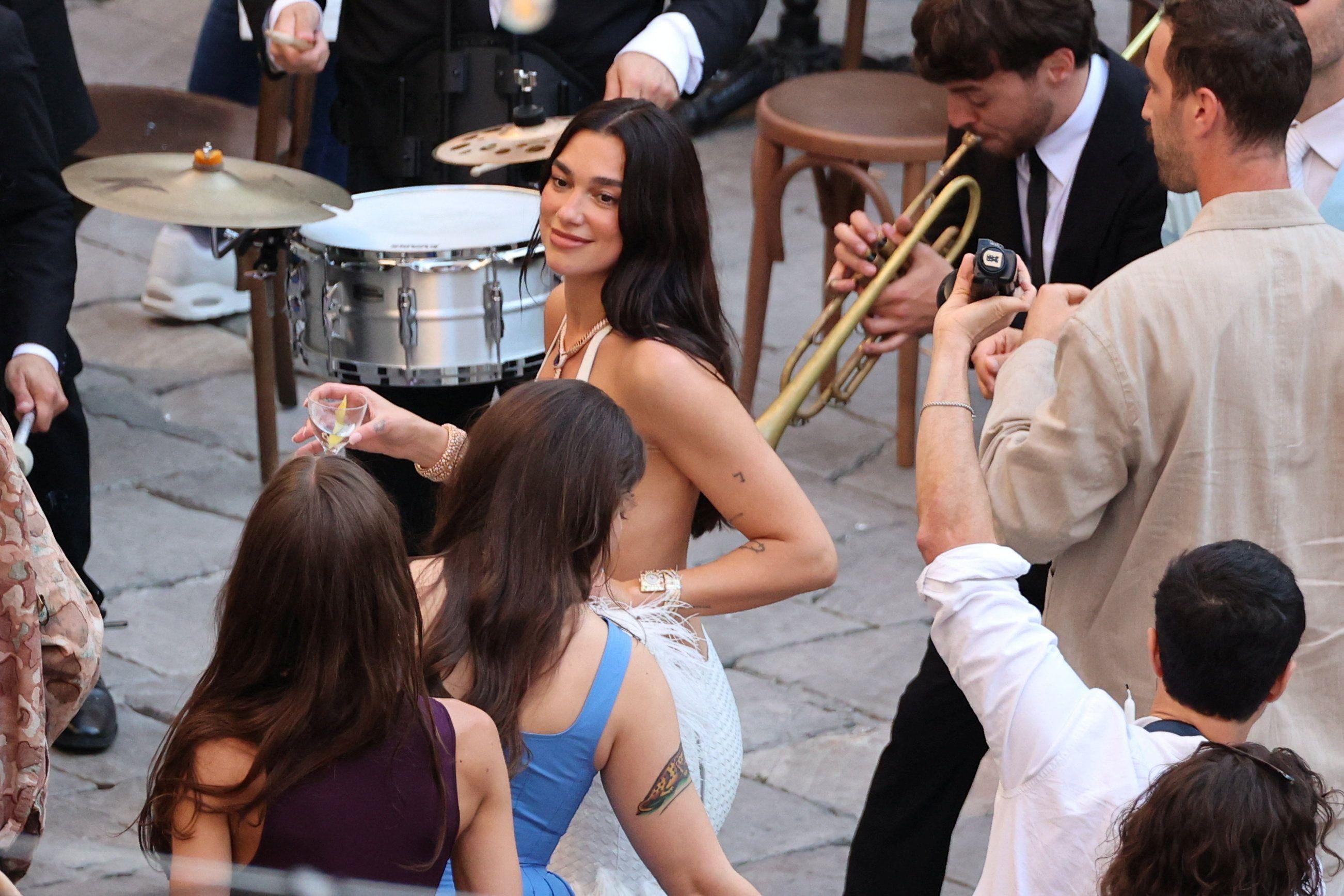 Sicilijanska svadba Due Lipe i Kaluma Tarnera 2 dua lipa i kalum tarner, venčanje due lipe