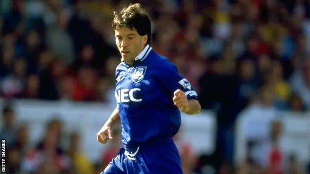 Preki Radosavljević za BBC: 'Na Mundijalu 1998. ide himna, ruka kreće ka srcu - a ja na drugoj strani' 3 Od 1992. do 1994. Radosavljević je igrao za engleski Everton