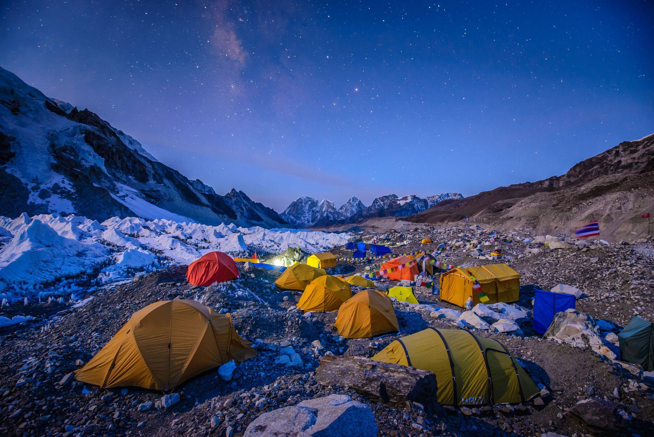 'Za obrazovanje, za slobodu': Prva Avganistanka na Mont Everestu 4 Planinari