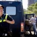 Sukob navijača sa policijom u Hagu 1