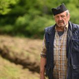Zlatna diploma Radošu Bajiću za najbolju mušku ulogu na festivalu „Zlatni vitez“ 8