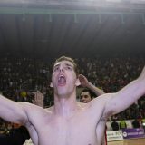 Zvezda posle 16 godina vratila bivšeg kapitena i reprezentativca Srbije 4